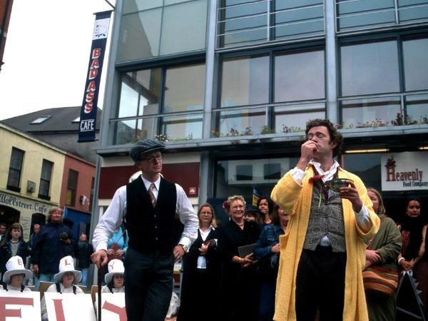 bloomsday persone vestite come personaggi joyce