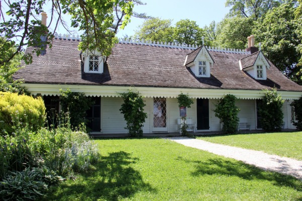 Alice-Austen-House-conosciuta-anche-come-Clear-Comfort-punto-di-riferimento-storico-originario-della-fine-del-XVII-secolo-Staten-Island-NY-USA