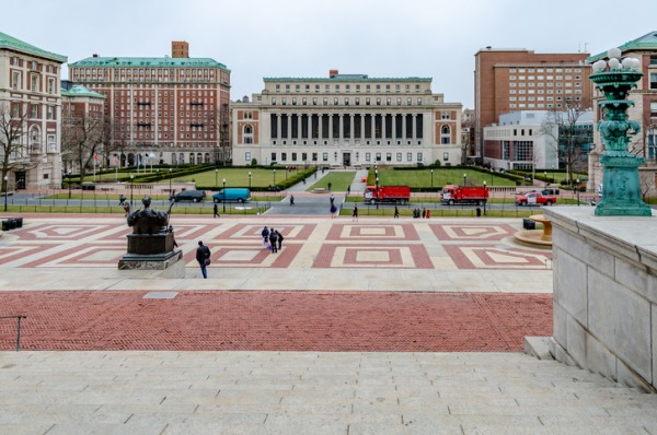 La-Columbia-University-a-Manhattan-New-York