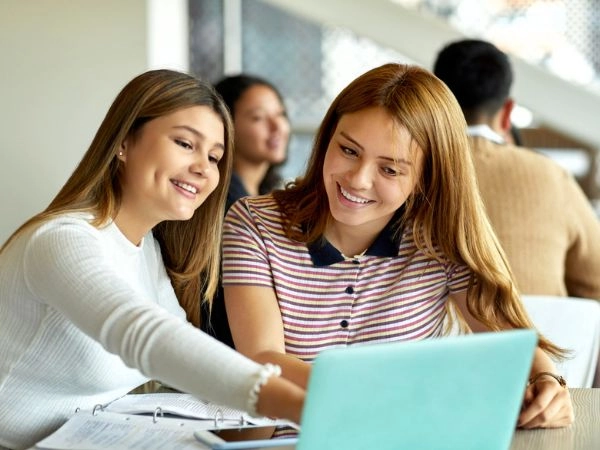 studenti durante i studi