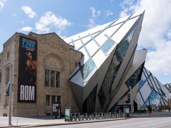 Royal Ontario Museum (ROM)