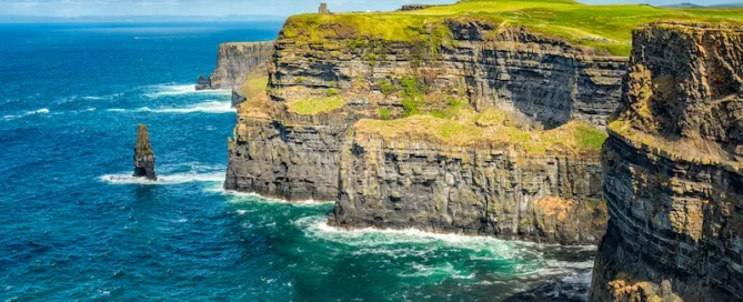 irlanda-scogliera-mare-rocce.