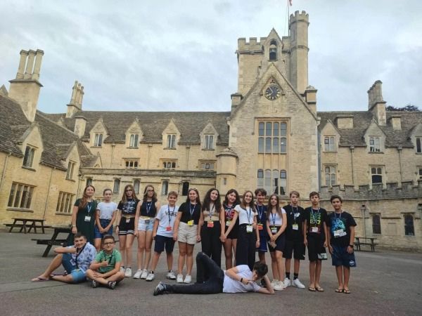 cirencester-inghilterra-vacanze-studio-astrolabio-gruppo cirencester-inghilterra-vacanze-studio-astrolabio-gruppo