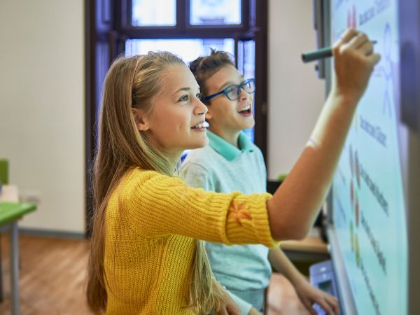 Vacanza studio per bambini 9–11 anni in college internazionale Vacanza studio per bambini 9–11 anni in college internazionale