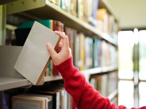 Alcuni comportamenti dei genitori possono aumentare l’ansia invece di ridurla.