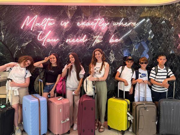 Esperienza con adolescenti una competenza importante per il Group Leader durante una vacanza studio, per comprendere, supportare e gestire al meglio gli studenti Esperienza con adolescenti: una competenza importante per il Group Leader durante una vacanza studio, per comprendere, supportare e gestire al meglio gli studenti