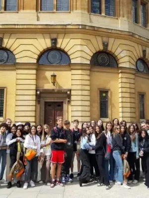 Viaggio Studio corsi linguistici Londra Egham