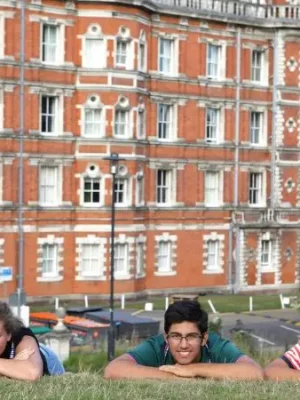 londra-egham-inghilterra-vacanze-studio-astrolabio-gruppo-anastasio (1)